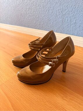 D’Elena Brown Patent Triple Strap Mary Jane Platform Heels Size 6 Made in Mexico